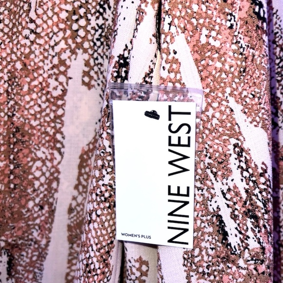 NINE WEST | NWT SNAKE PRINT BUTTON UP BLOUSE - Picture 3 of 8